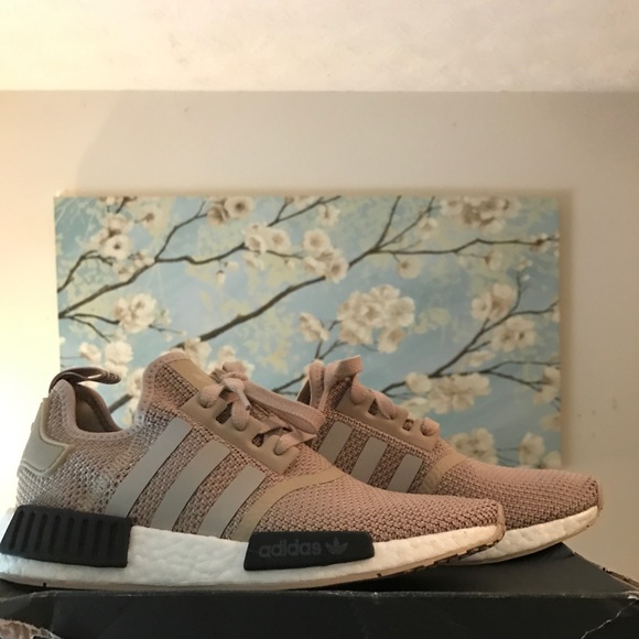 nmd r1 nude